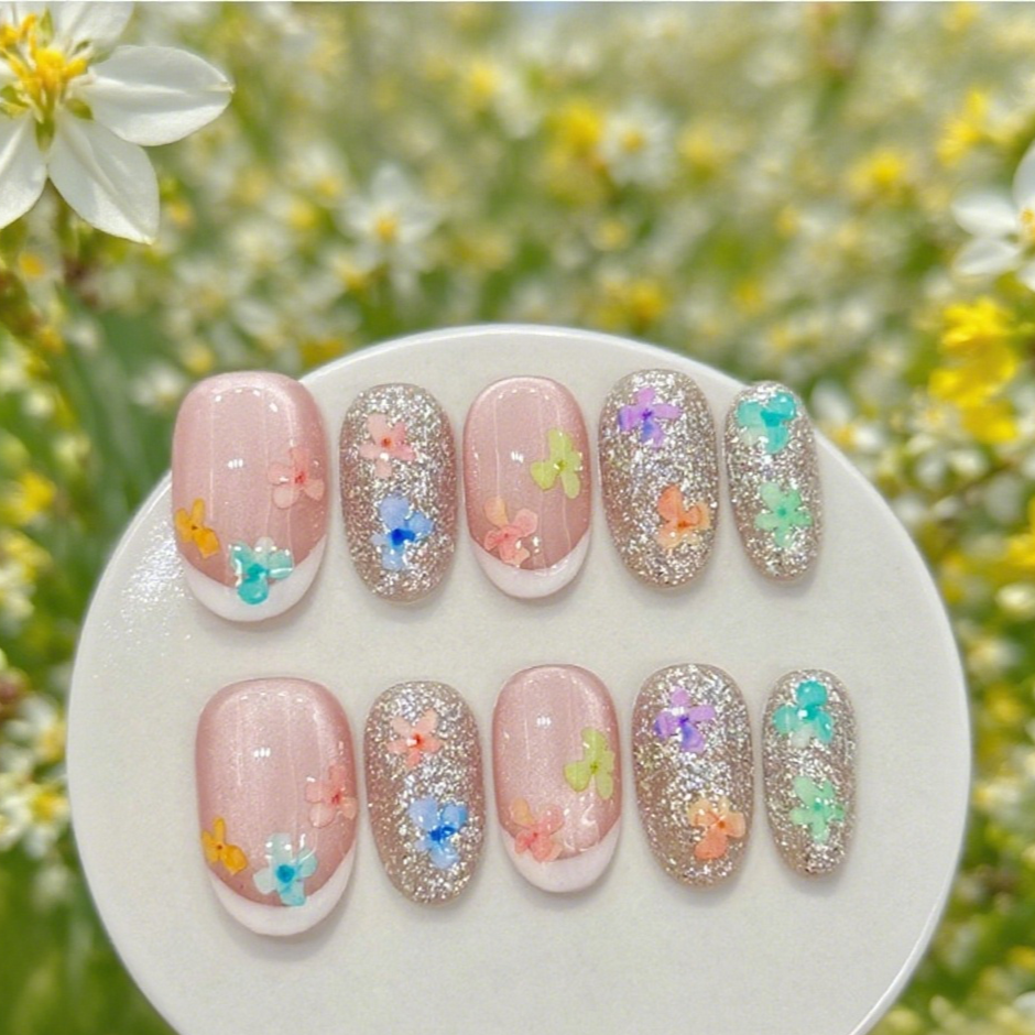 10Pcs Colorful Cat's Eye Oval Nails ｜ Full Cover Fake Nails ｜ Daily Wear