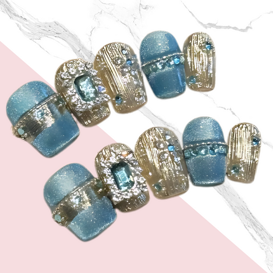10Pcs Blue Island Cat's Eye｜ Full Cover Fake Nails ｜ Daily Wear