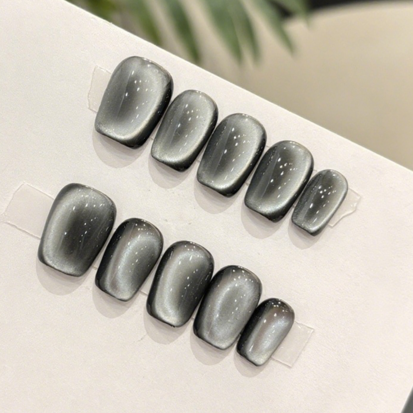 10Pcs Cool Black Gradient Cat Eye Press ｜ Full Cover Fake Nails ｜ Daily Wear
