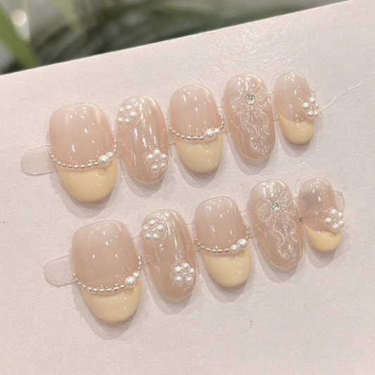 10Pcs Soft Pink Yellow Pearl Sweet｜Full Cover Fake Nails｜Daily Wear