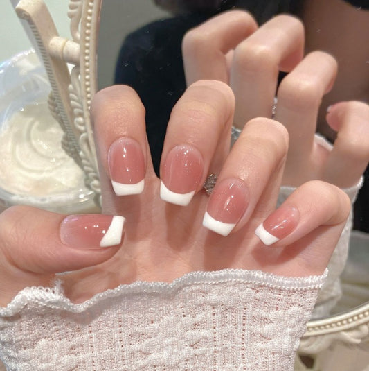 10Pcs Pink cream classic French ｜ Full Cover Fake Nails ｜ Daily Wear