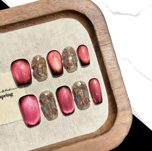 10Pcs Sparkling Diamonds Red Cat's eye｜ Full Cover Fake Nails ｜ Daily Wear